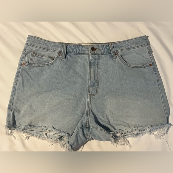 Universal Thread Light Blue Jean Vintage Shorts - Picture 1 of 4